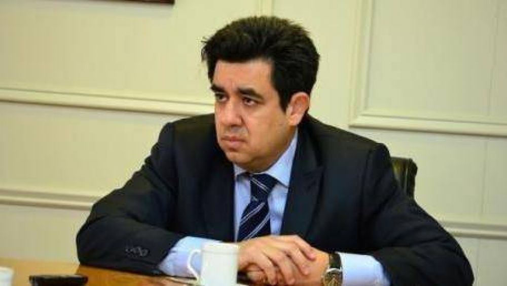 Palazo de Arl�a a Insaurralde