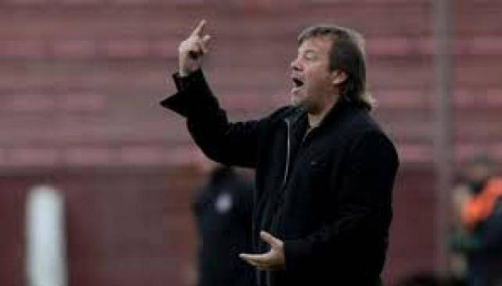 Belgrano enfrenta a Estudiantes para cortar la racha