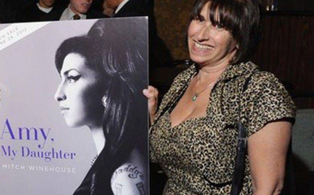 La madre de Amy Winehouse relat el dramtico ltimo da de la artista