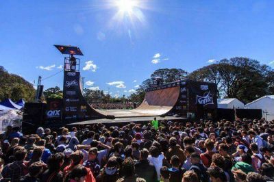 El mejor del mundo de skate convoc� a una multitud en los Bosques de Palermo