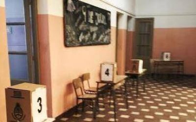 Se desarrollan las elecciones Internas en la UCR Luj�n