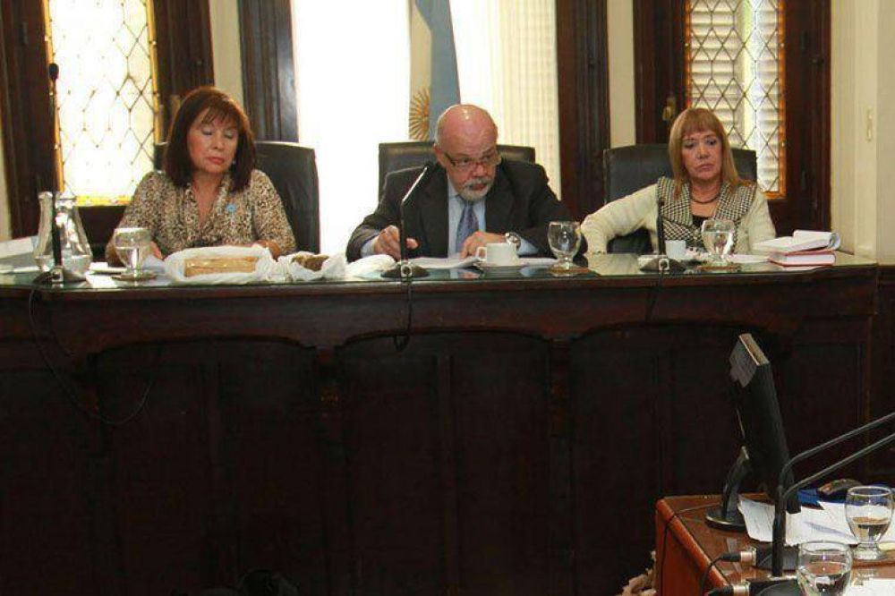 En un registro del automotor legalizaban veh�culos robados