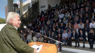De la Sota alert� sobre un crac econ�mico