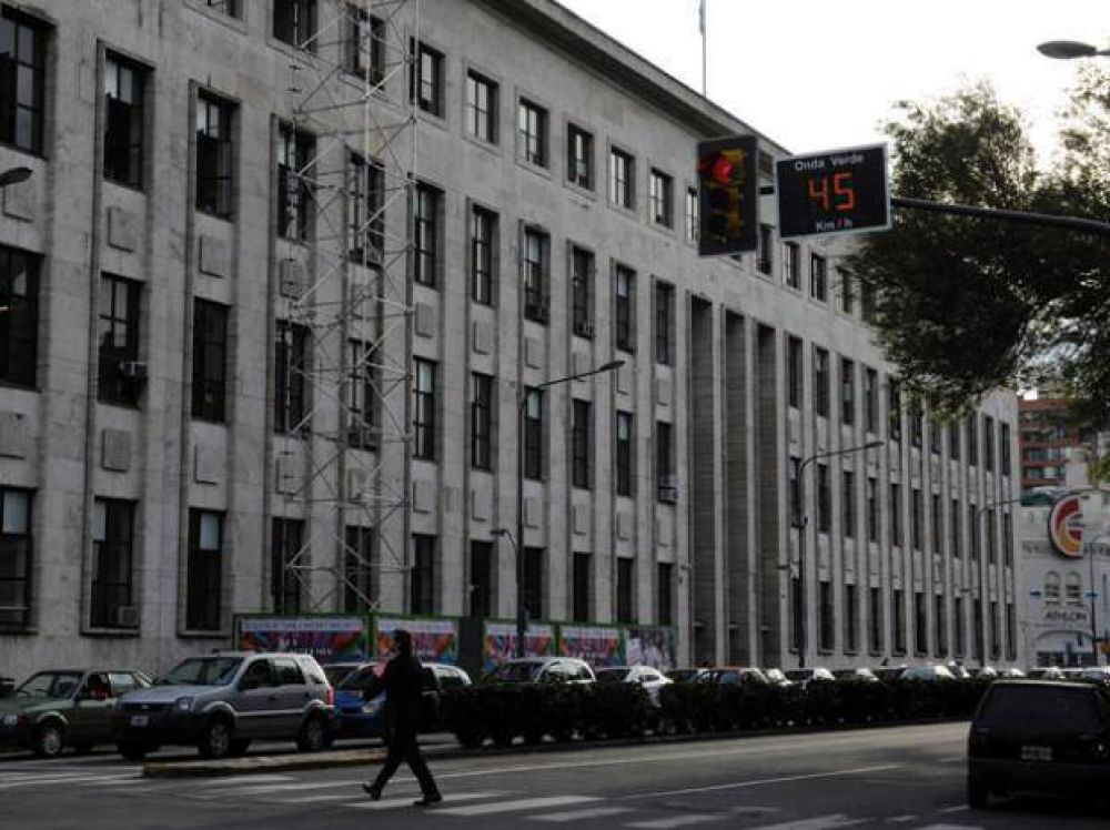Un joven fue hospitalizado tras recibir una pu�alada en una gresca a la vuelta de Tribunales