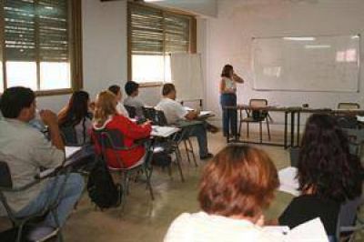En universidades p�blicas: el 44% aprueba una materia por a�o