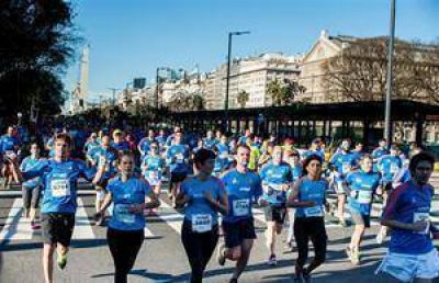 Superaci�n y solidaridad en los 21K de Buenos Aires