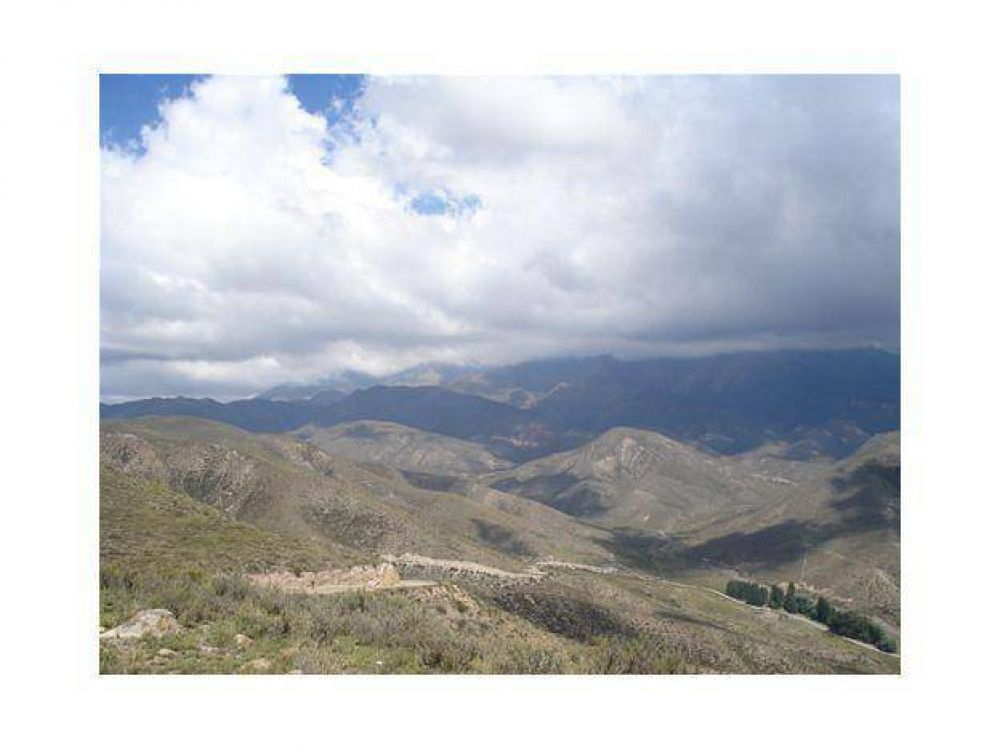 Un hombre muri� mientras sub�a un cerro en Potrerillos