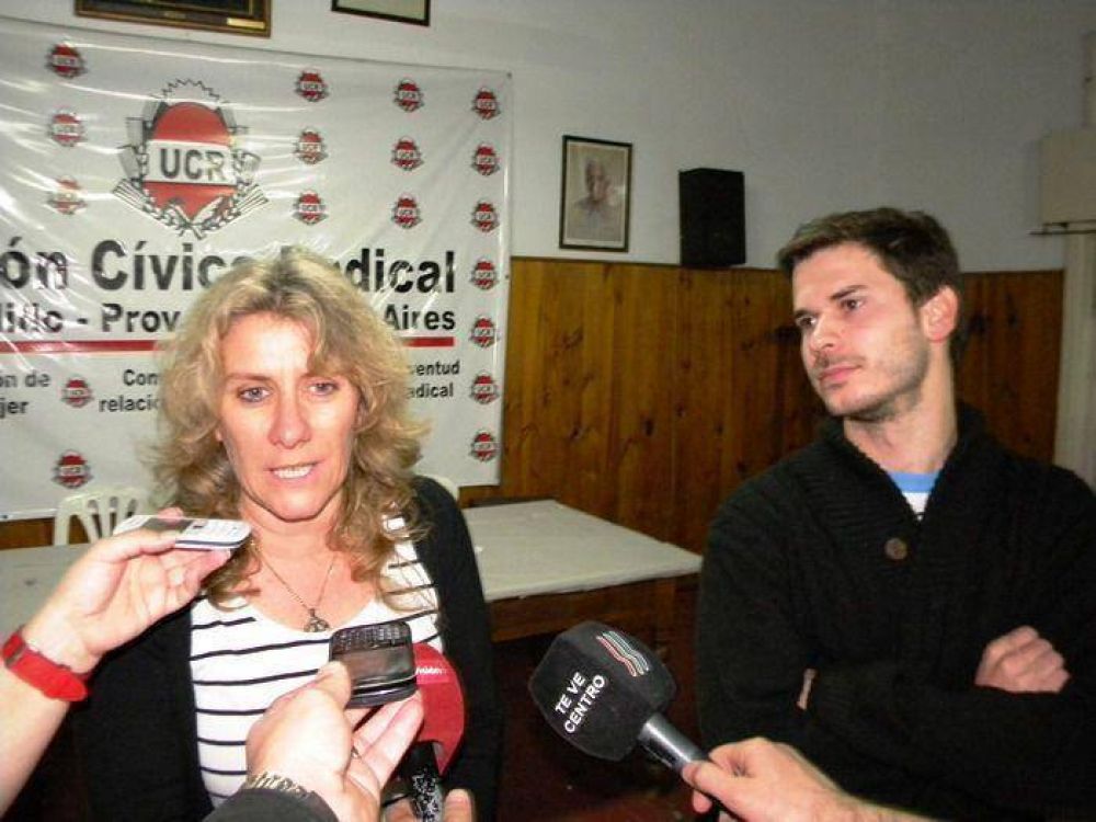 Lord�n: hay que seguir fortaleciendo el frente UNEN