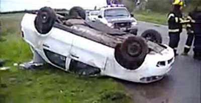 Dos chivilcoyanos volcaron en la Ruta Provincial N� 30 