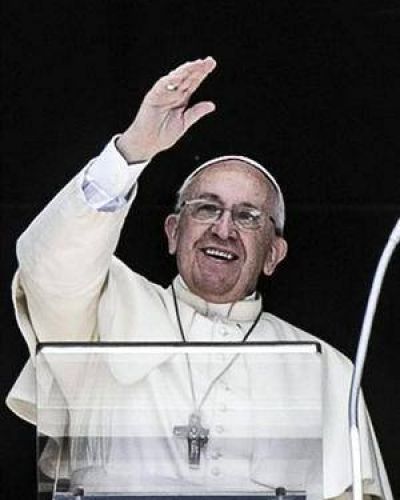 Francisco le dijo basta al lucro de las bendiciones papales