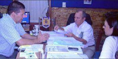 Reuni�n en la Defensor�a para regularizar ocupaci�n de terrenos del barrio Santa Rosa