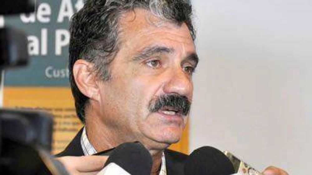 IPV: Renunci� Reyna y hay sospechas sobre adjudicaciones
