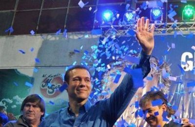 Omar Guti�rrez ya es el nuevo Presidente del MPN