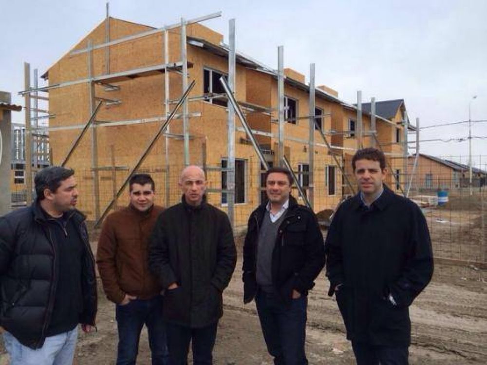 Cotillo recorri� obras