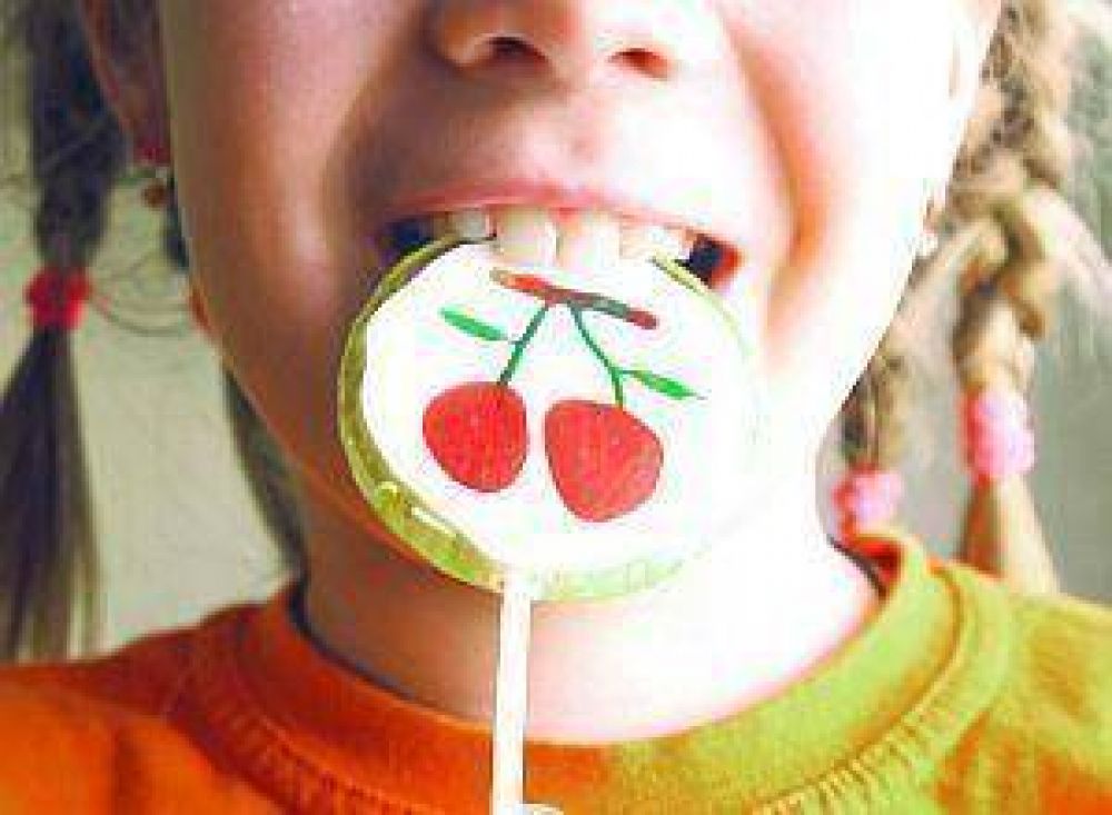 Encuesta revel� que 7 de cada 10 ni�os picotea entre comidas