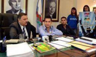 Con la elecci�n de la reina, baja el tel�n la estudiantina 2014