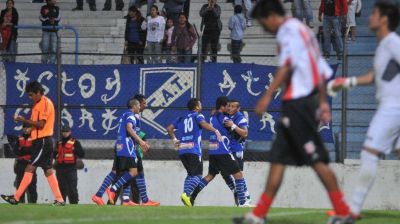Talleres peg� fuerte en los primeros 45 minutos