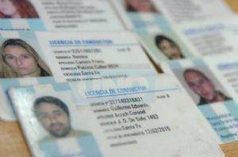 En un a�o, se emitieron m�s de 14 mil licencias de conducir en Capital