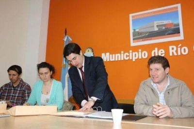 Se abrieron los sobres de la licitaci�n para la construcci�n del gimnasio de Chacra XIII 