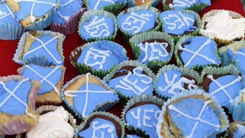 La libra cae ante la incertidumbre por el futuro de Escocia