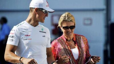 Despu�s de pasar 254 d�as internado, Schumacher volvi� a su casa