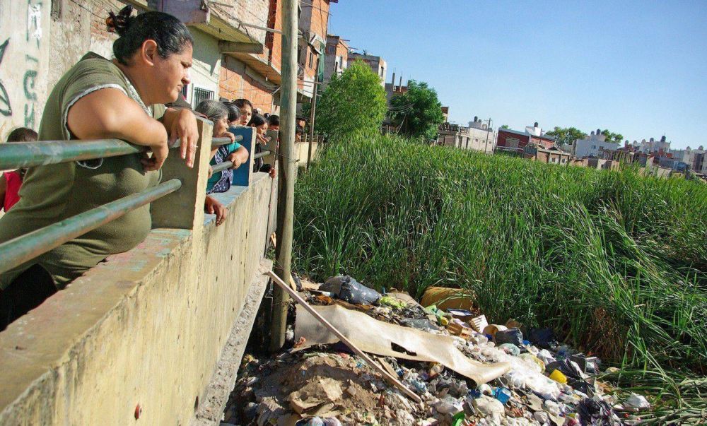 Agua contaminada con nitrato en Los Piletones