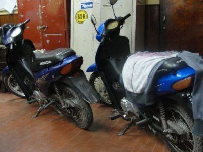 Luego de que se viralizara el video del robo de una moto, la Polic�a captur� a los autores y recuper� el veh�culo
