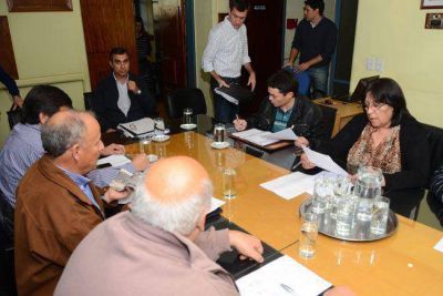 Tibios avances en la paritaria estatal