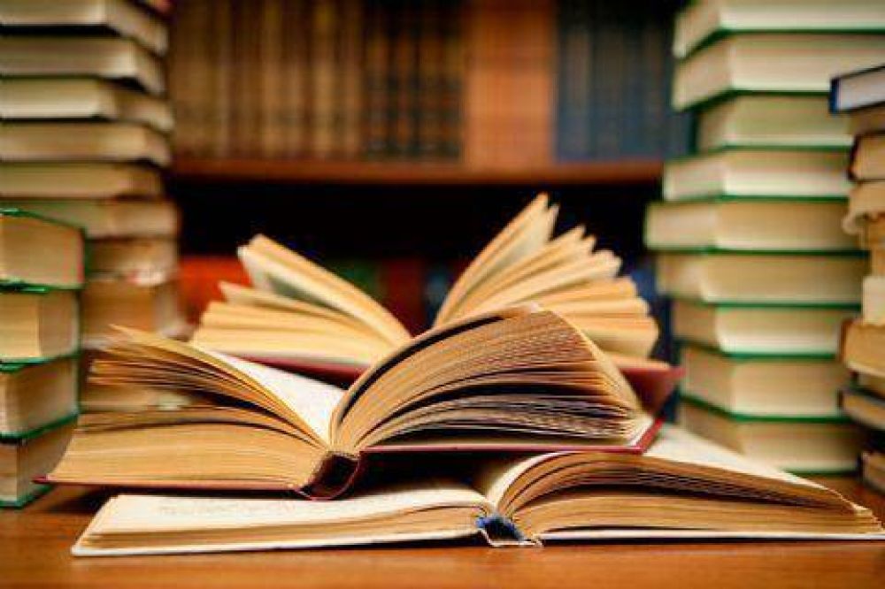 Ultiman detalles para la Feria del Libro en Villa General Savio y El Para�so