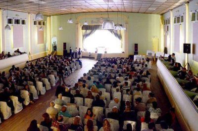 Reinauguraron la Casa de la Cultura en Catril�