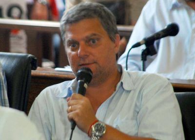 CONCEJAL ZUZOLO PRESENTA EN EL CONCEJO VARIOS PROYECTOS DE INTERES