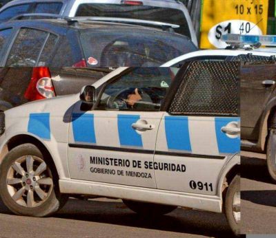 Otra familia de Las Paredes sufri� un asalto en su casa