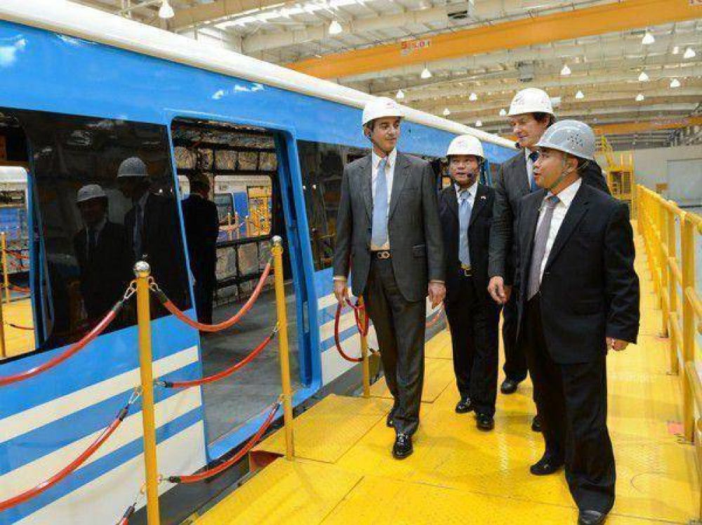 Bah�a deber� seguir esperando la llegada de los trenes chinos