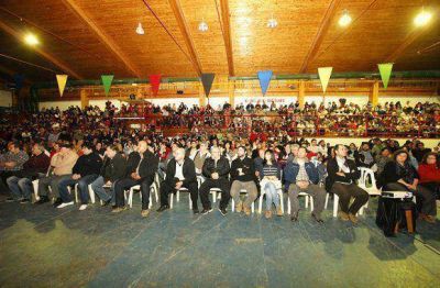Con el Margalot a pleno, el Municipio present� la urbanizaci�n San Mart�n Norte