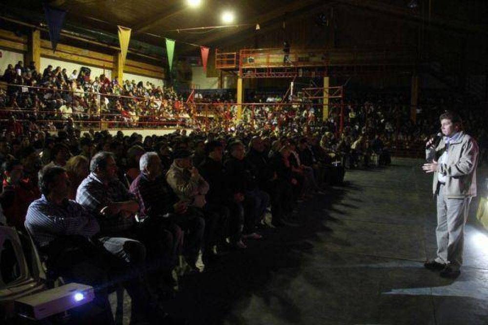 Melella present� el proyecto de urbanizaci�n que brindar� unas 2.500 soluciones habitacionales 