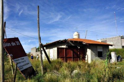 Barrio Qu�mico: s�lo quedan tres casas ocupadas