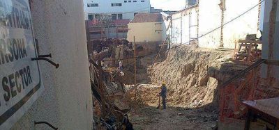 REFACCI�N y MOVIMIENTO de suelo en sede del PJ, peligra derrumbe de TESORER�A provincial