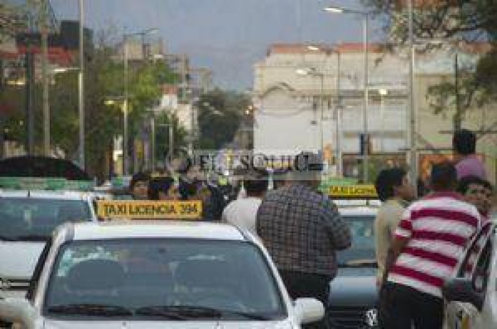 Remiseros y taxistas piden m�s seguridad