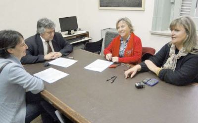 La decana Badano rubric� convenios institucionales