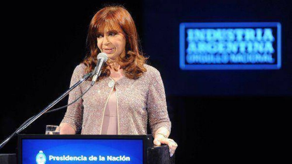 Cristina Kirchner pidi a las automotrices 