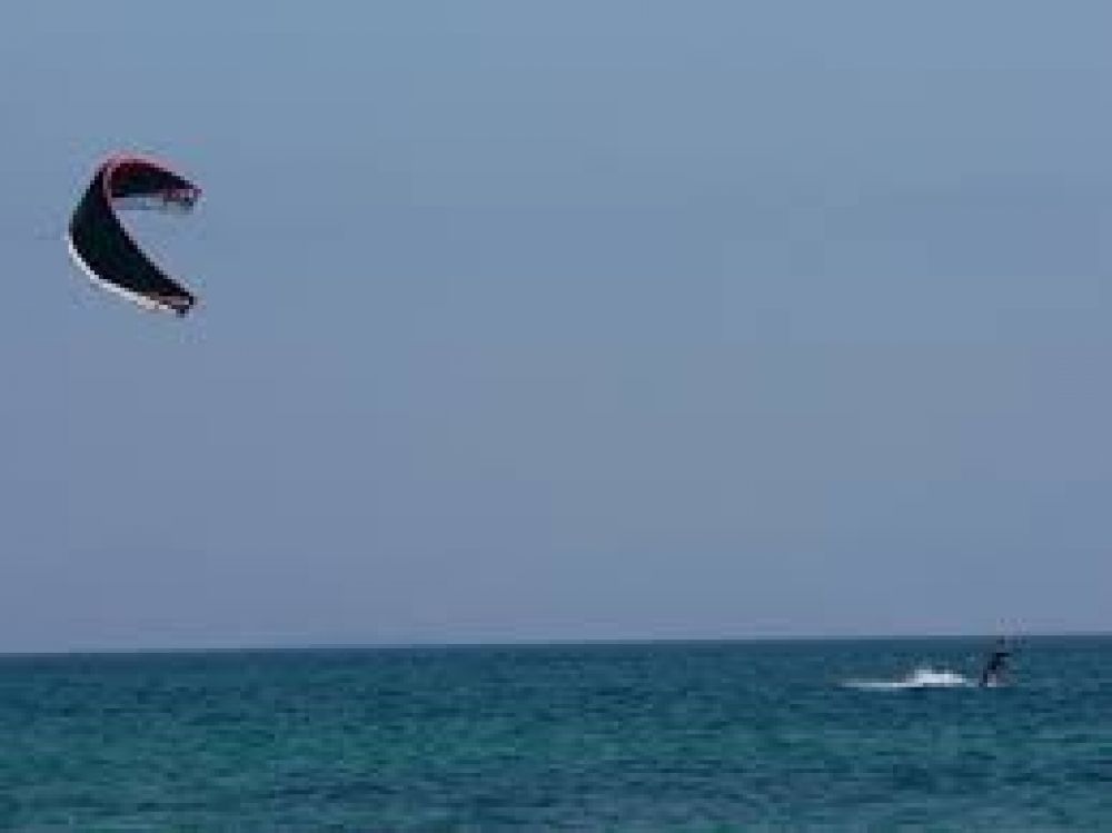 Realizar�n un encuentro de kitesurf en Marisol.