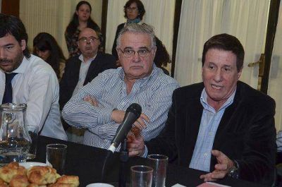 EL INTENDENTE DAR�O D�AZ P�REZ PARTICIP� DE LA REUNI�N DEL �REA METROPOLITANA DE BUENOS AIRES