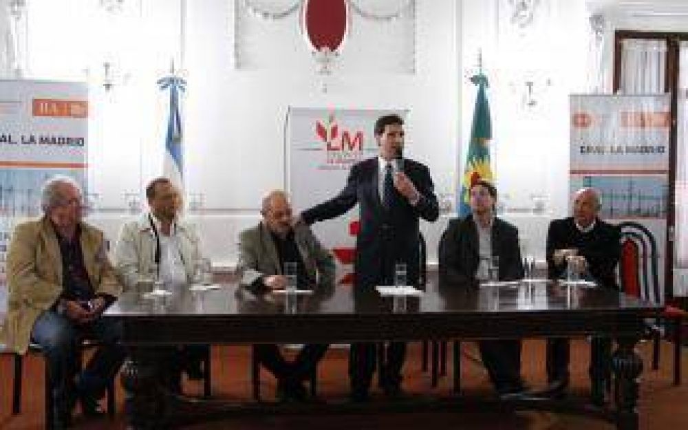 La Porta inaugur� importante obra de energ�a en General La Madrid