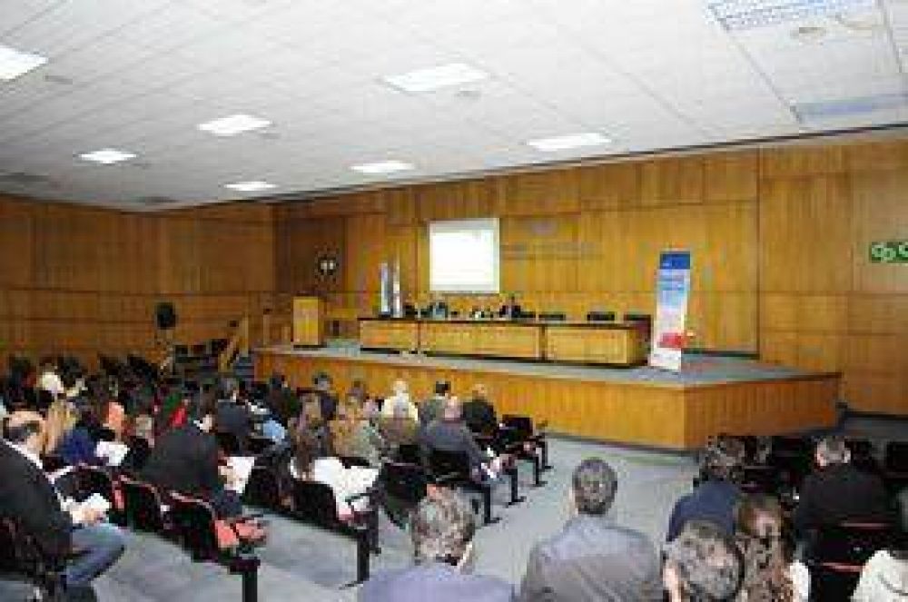  Presentaron el Programa de Cr�dito Fiscal en San Juan