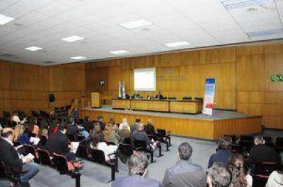  Presentaron el Programa de Cr�dito Fiscal en San Juan