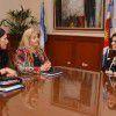 Intendentas fueron recibidas por la Gobernadora