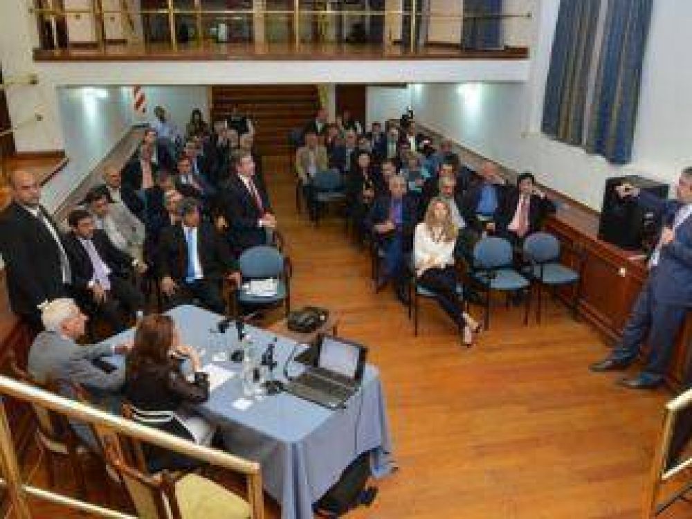 La gobernadora convoc� a avanzar en el plan provincial de Seguridad Vial