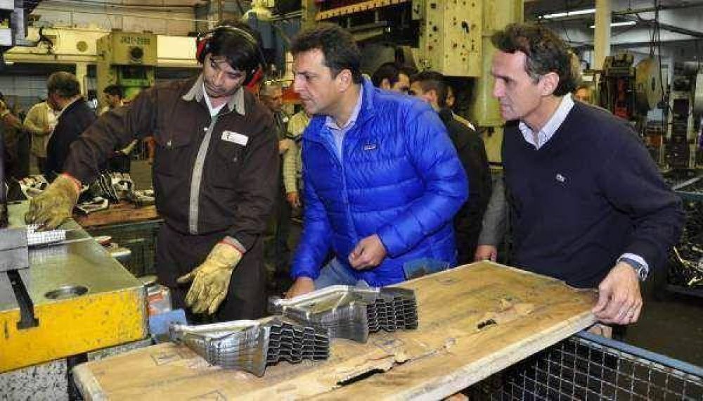 Katopodis y Massa visitaron una metal�rgica de San Mart�n