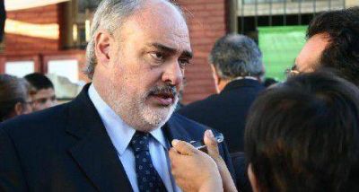 Vivimos ajustados en Corrientes pero sin generar endeudamiento