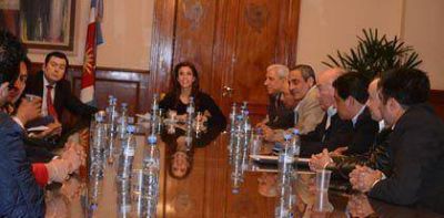 Claudia Zamora se reuni� con intendentes del interior de la provincia